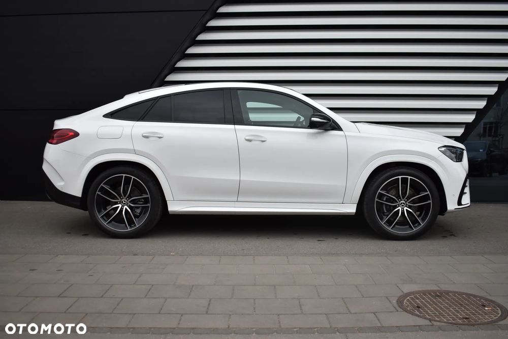 Mercedes-Benz GLE 300 d 4Matic 9G-TRONIC AMG Line Advanced Plus - 9