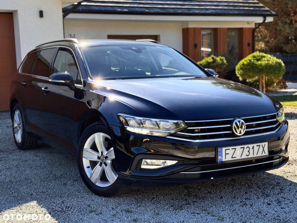Volkswagen Passat Variant 2.0 TDI SCR DSG Comfortline - 24