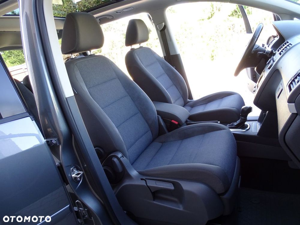 Volkswagen Touran 1.6 TDI DPF BlueMotion Technology DSG STYLE - 24