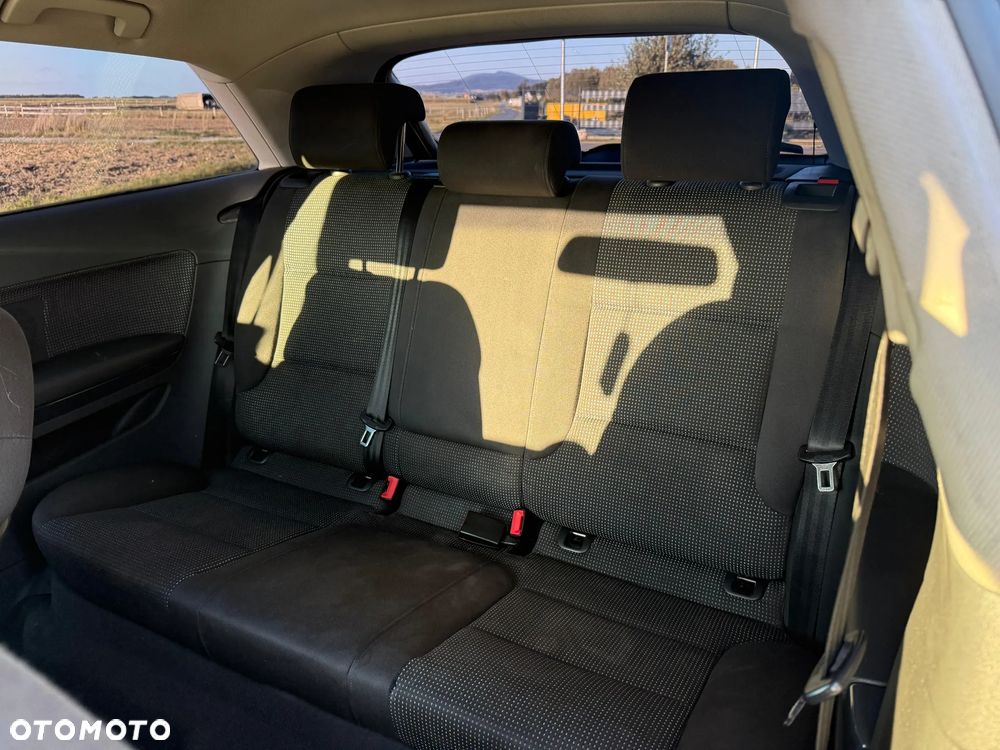Audi A3 1.6 Ambiente - 9