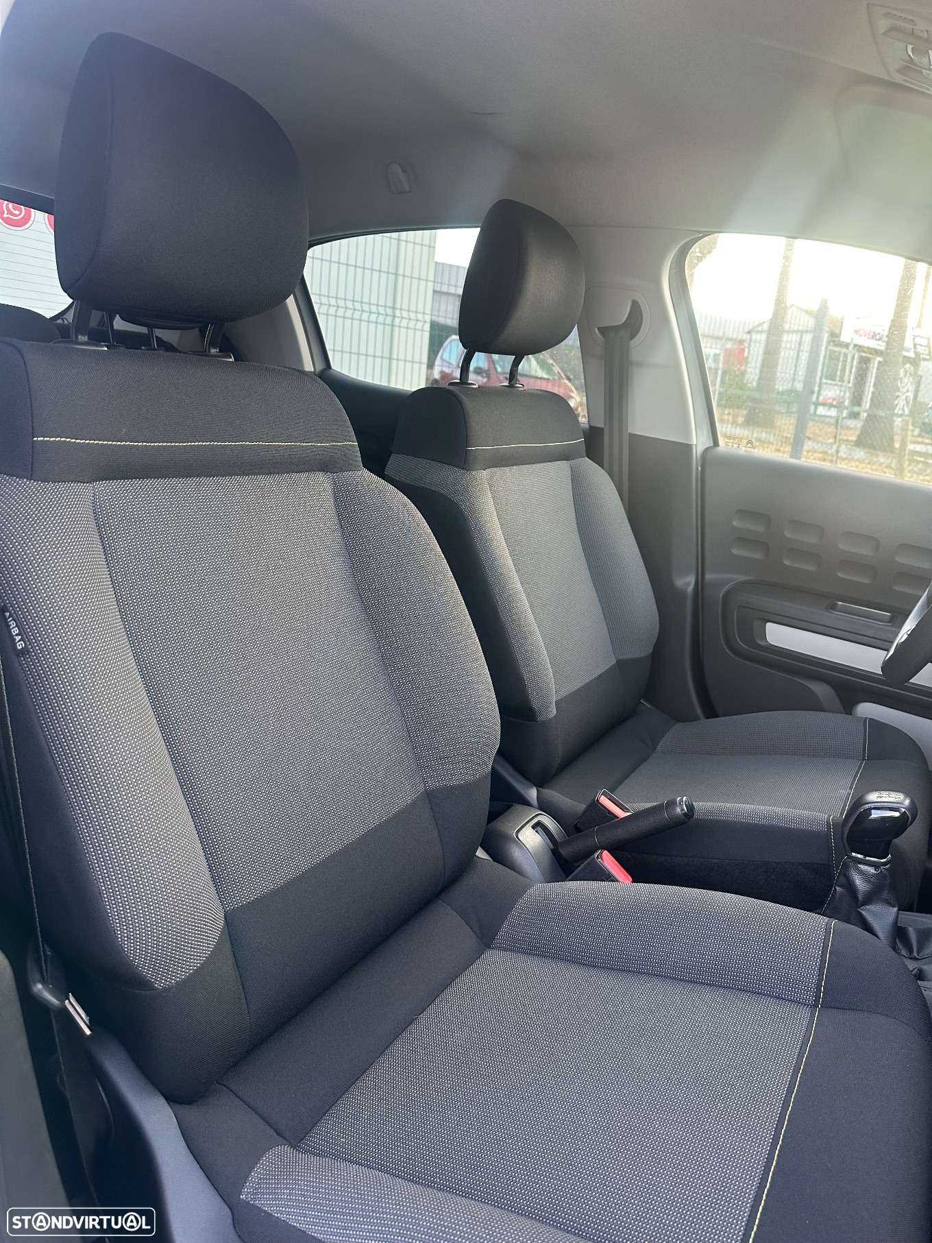 Citroën C3 1.2 PureTech Shine - 11