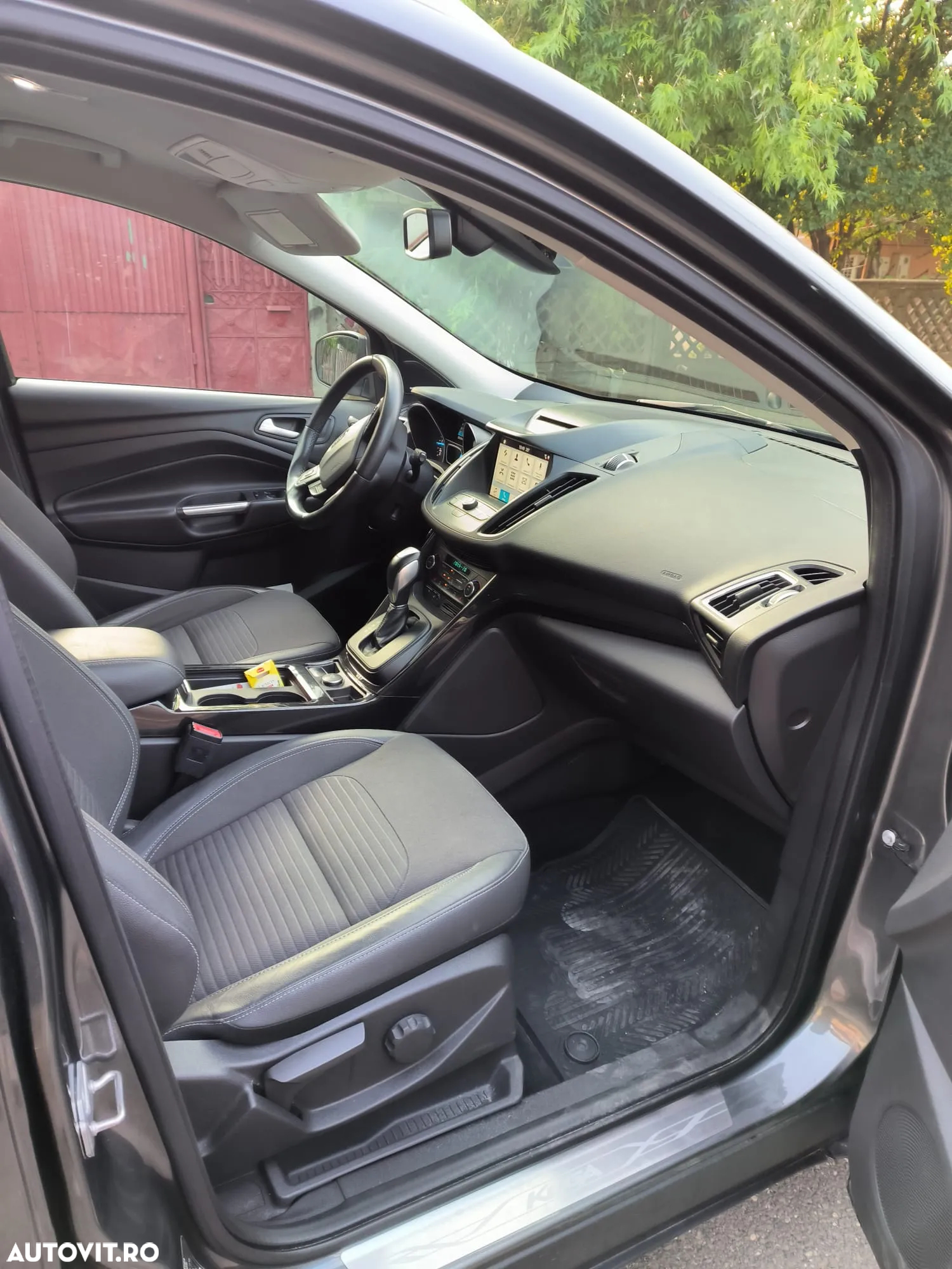 Ford Kuga 2.0 TDCi 4WD Powershift Titanium - 11