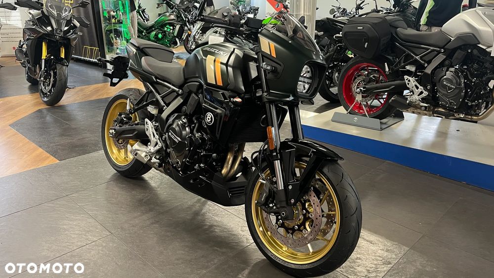 Suzuki GSX - 2