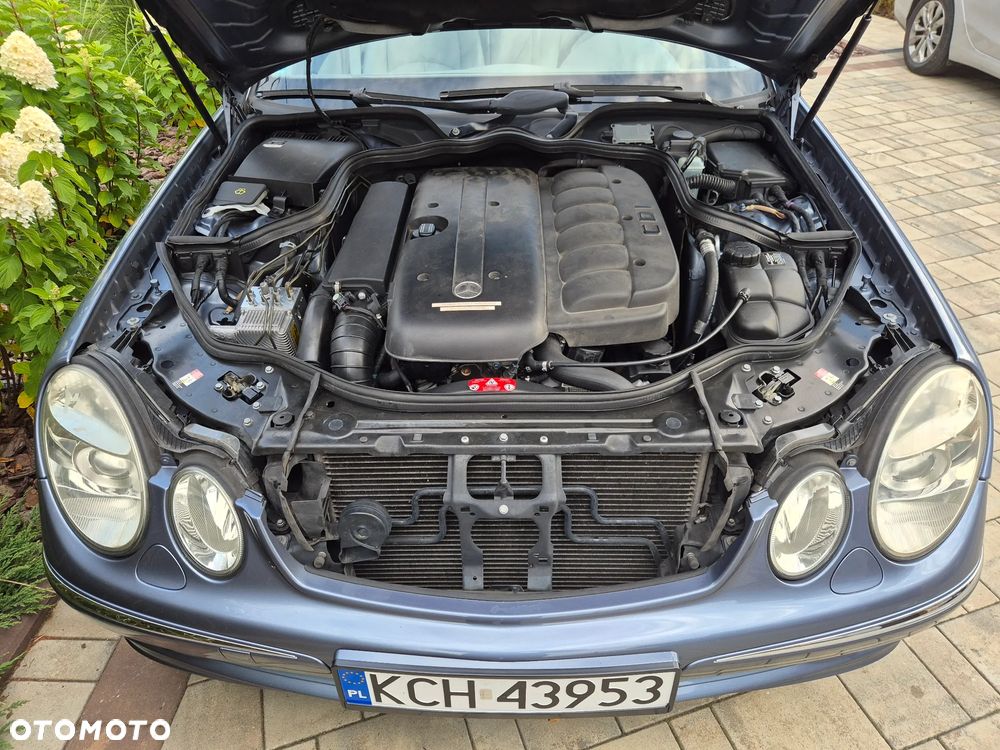 Mercedes-Benz Klasa E 320 CDI Avantgarde DPF - 33