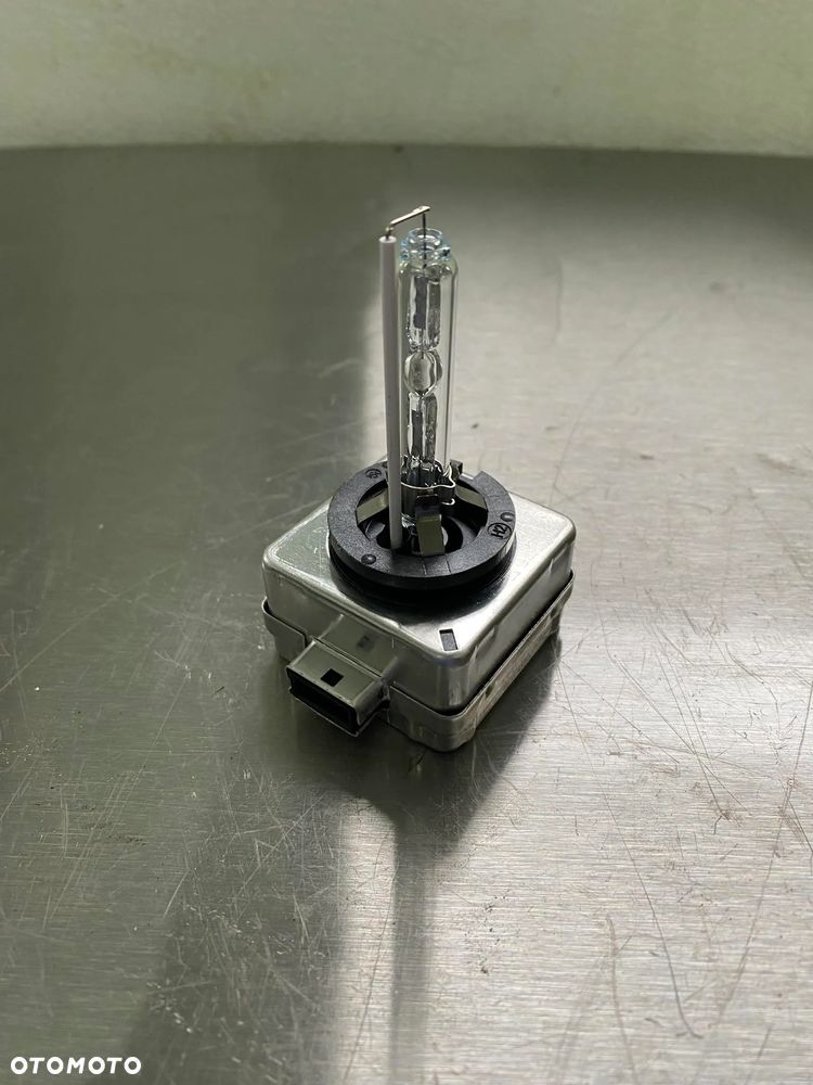 AUDI A4 B6 ŻARNIK XENON D1S - 1