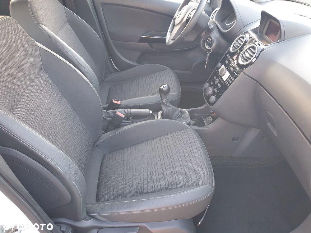 Opel Corsa 1.4 16V Energy - 22