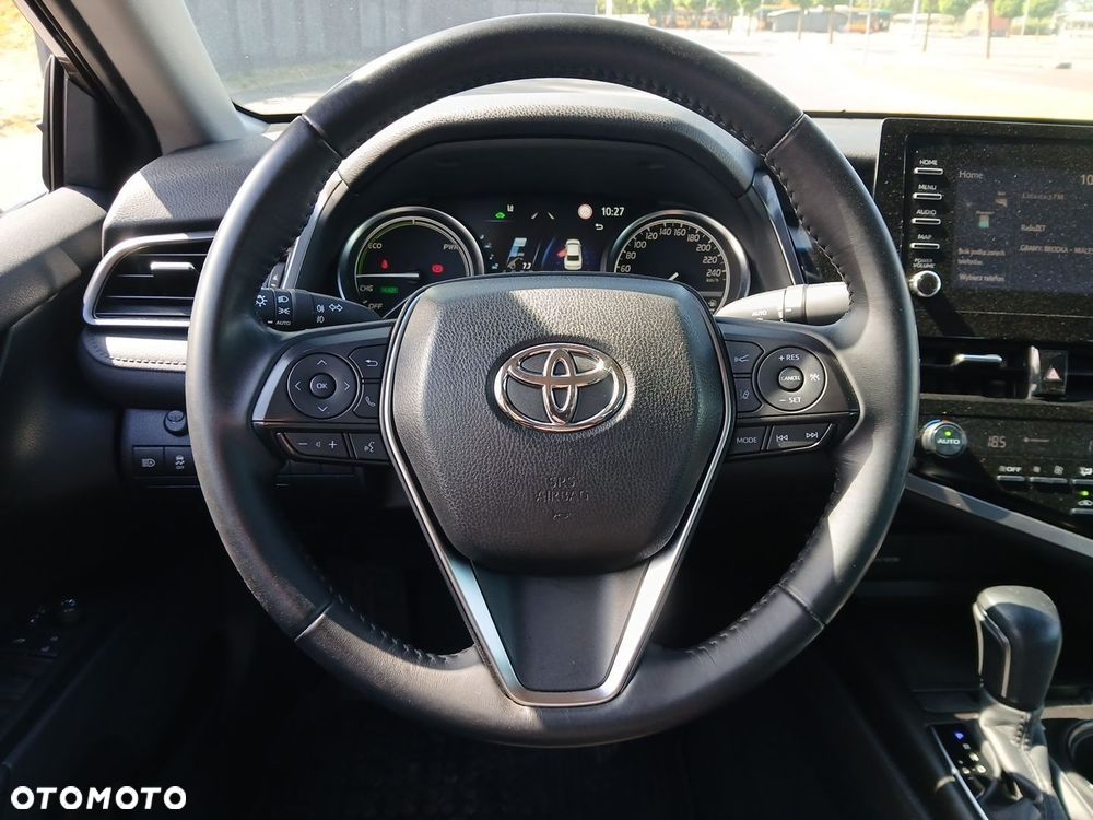 Toyota Camry 2.5 Hybrid Comfort CVT - 22