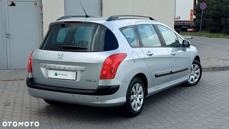 Peugeot 308 HDi FAP 110 NAVTEQ ON BOARD - 6