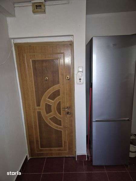 Vand apartament cu doua camere — fotografia 1