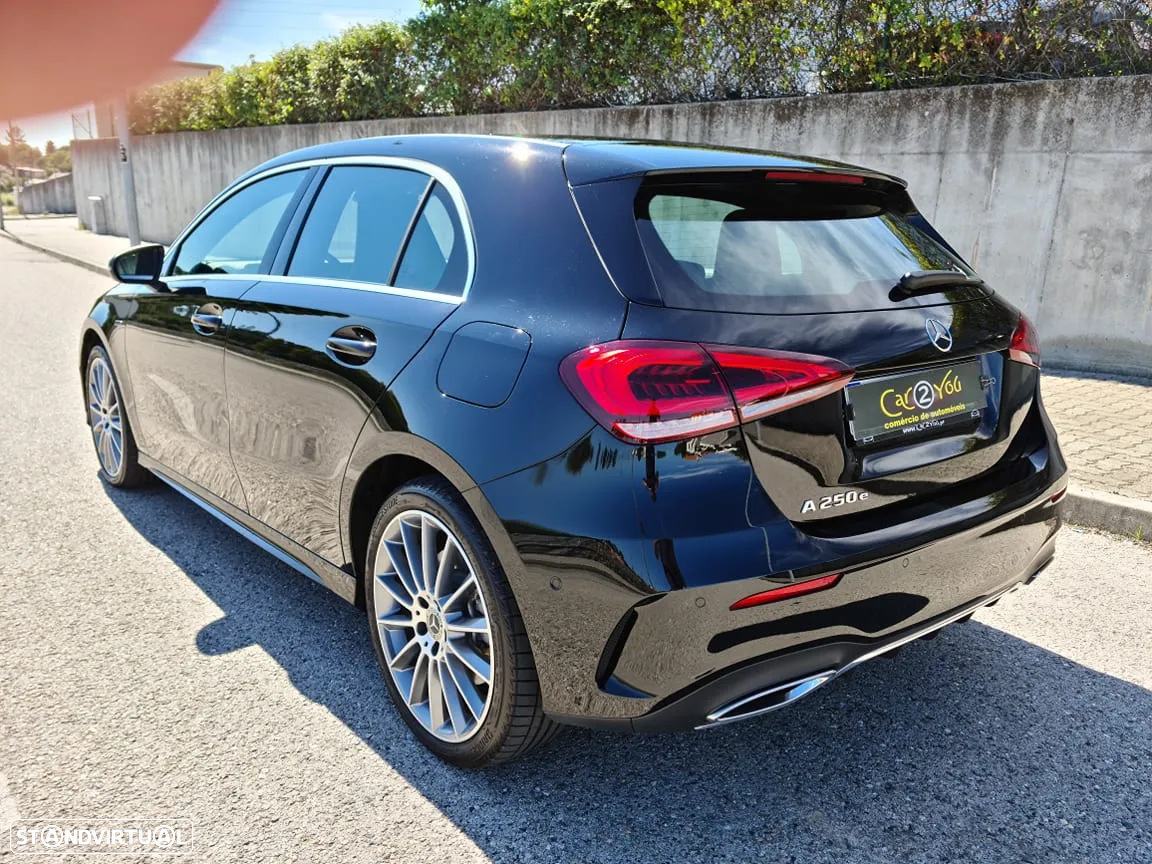 Mercedes-Benz A 250 e AMG Line - 24