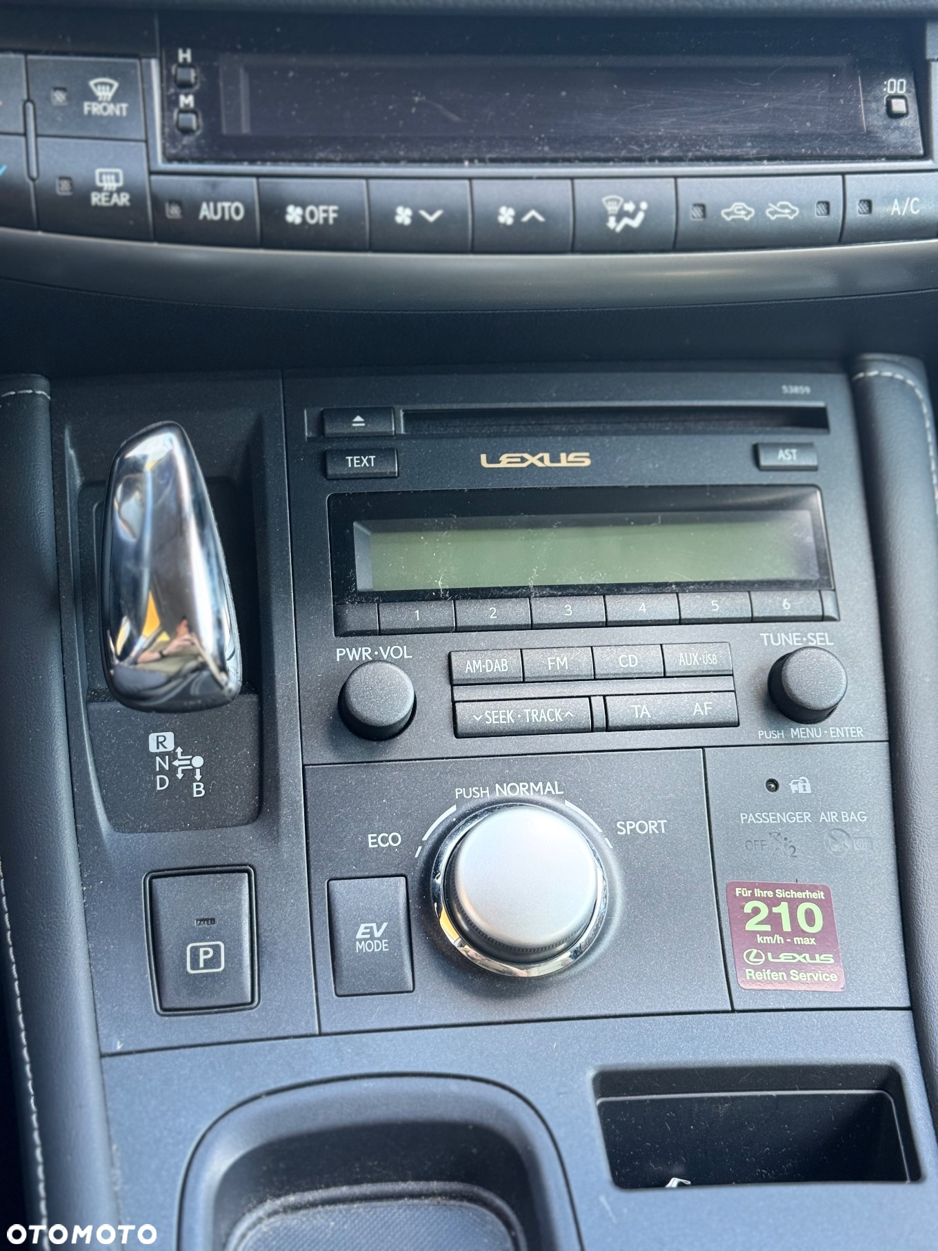 Lexus CT 200h Prestige - 20