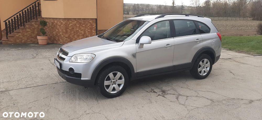 Chevrolet Captiva 2.4 2WD 7 Sitzer LS - 1