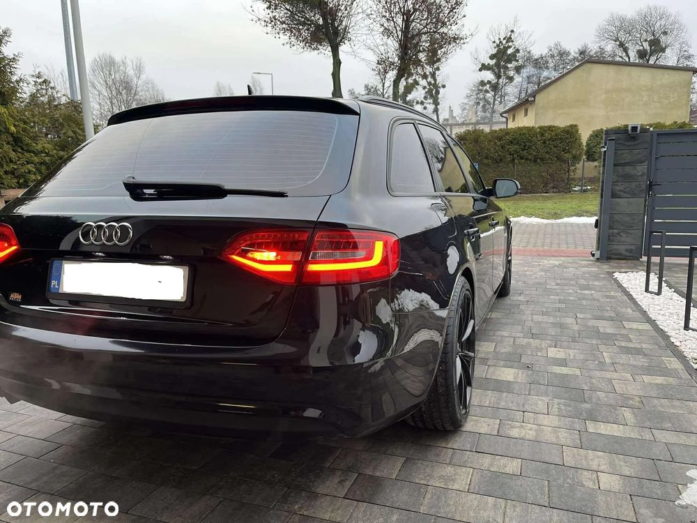Audi A4 Avant 2.0 TDI ultra - 12
