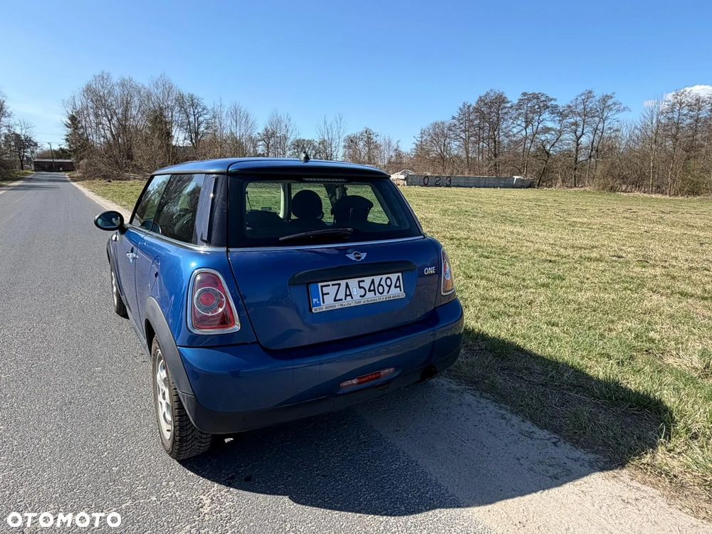 MINI ONE - 6