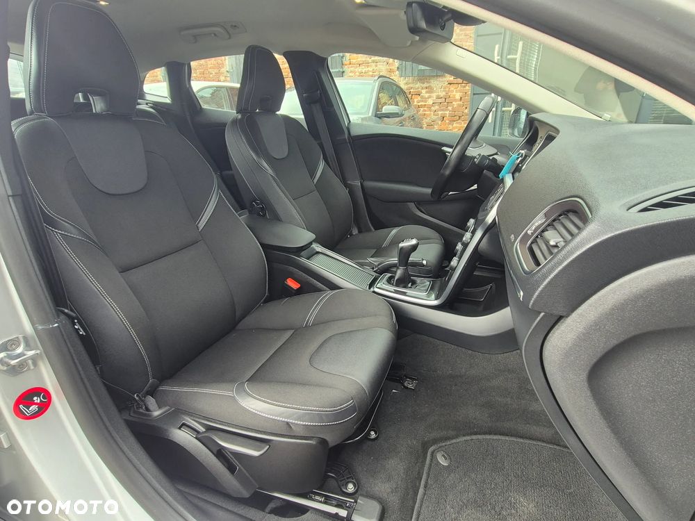 Volvo V40 D2 Drive-E SCR Dynamic Edition - 34