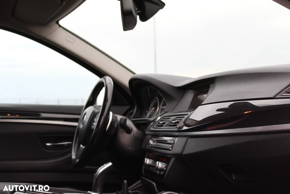 BMW Seria 5 520d - 18