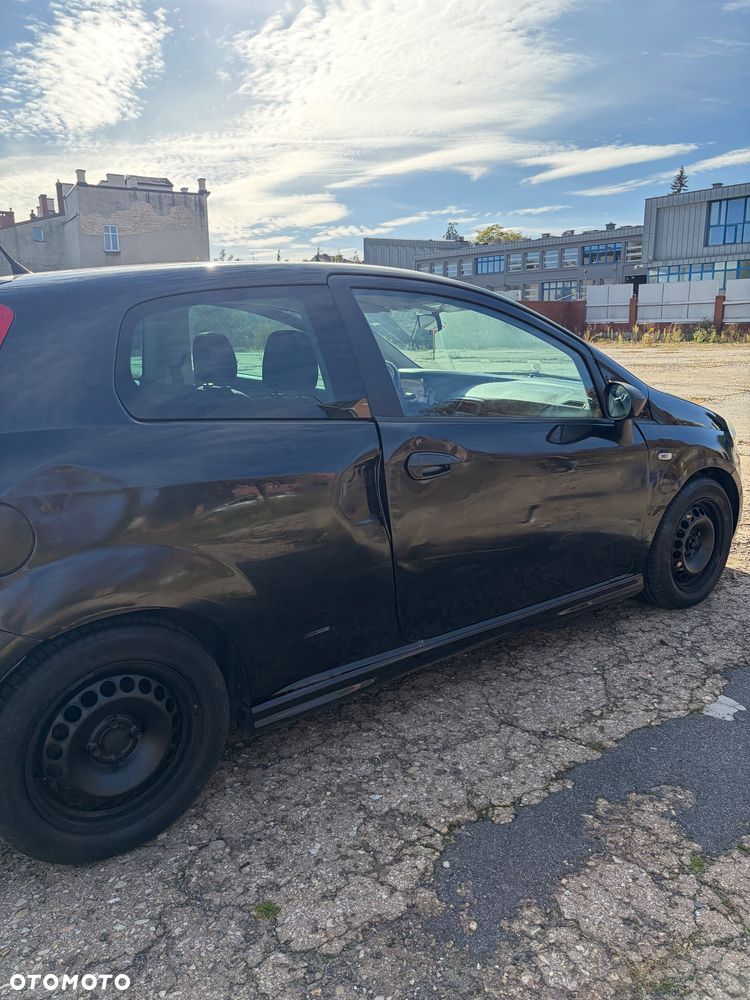 Fiat Punto 2006 photo 2