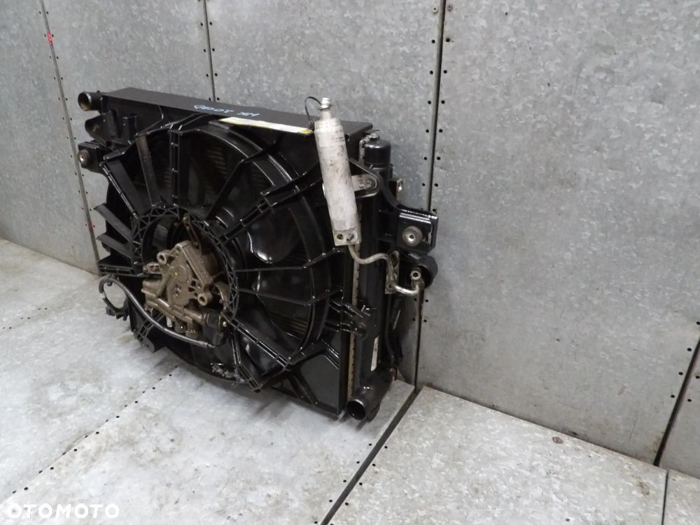 JEEP GRAND CHEROKEE WK WH 3.0 CRD CHŁODNICA CHŁODNICE WENTYLATOR KOMPLET - 13