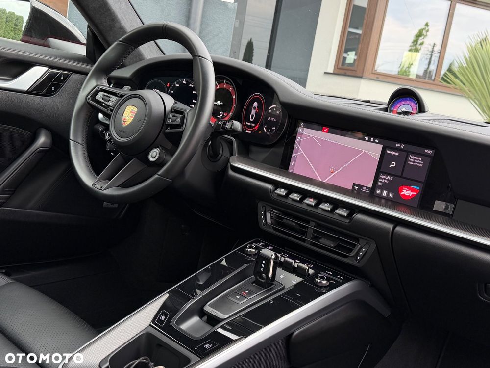 Porsche 911 Carrera S - 6