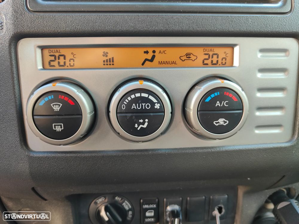 Nissan Pick Up 2.5 DDTi CD Comfort 4WD - 15