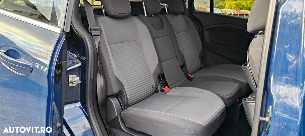 Ford Grand C-Max 2.0 TDCi Powershift Titanium - 2