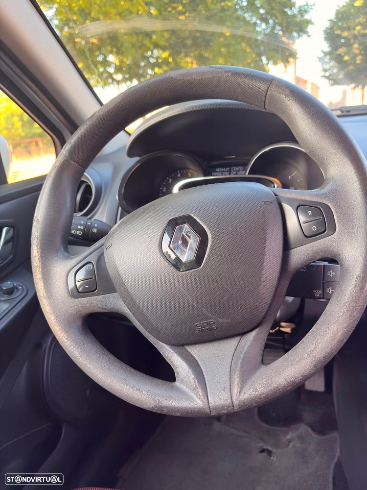 Renault Clio - 9