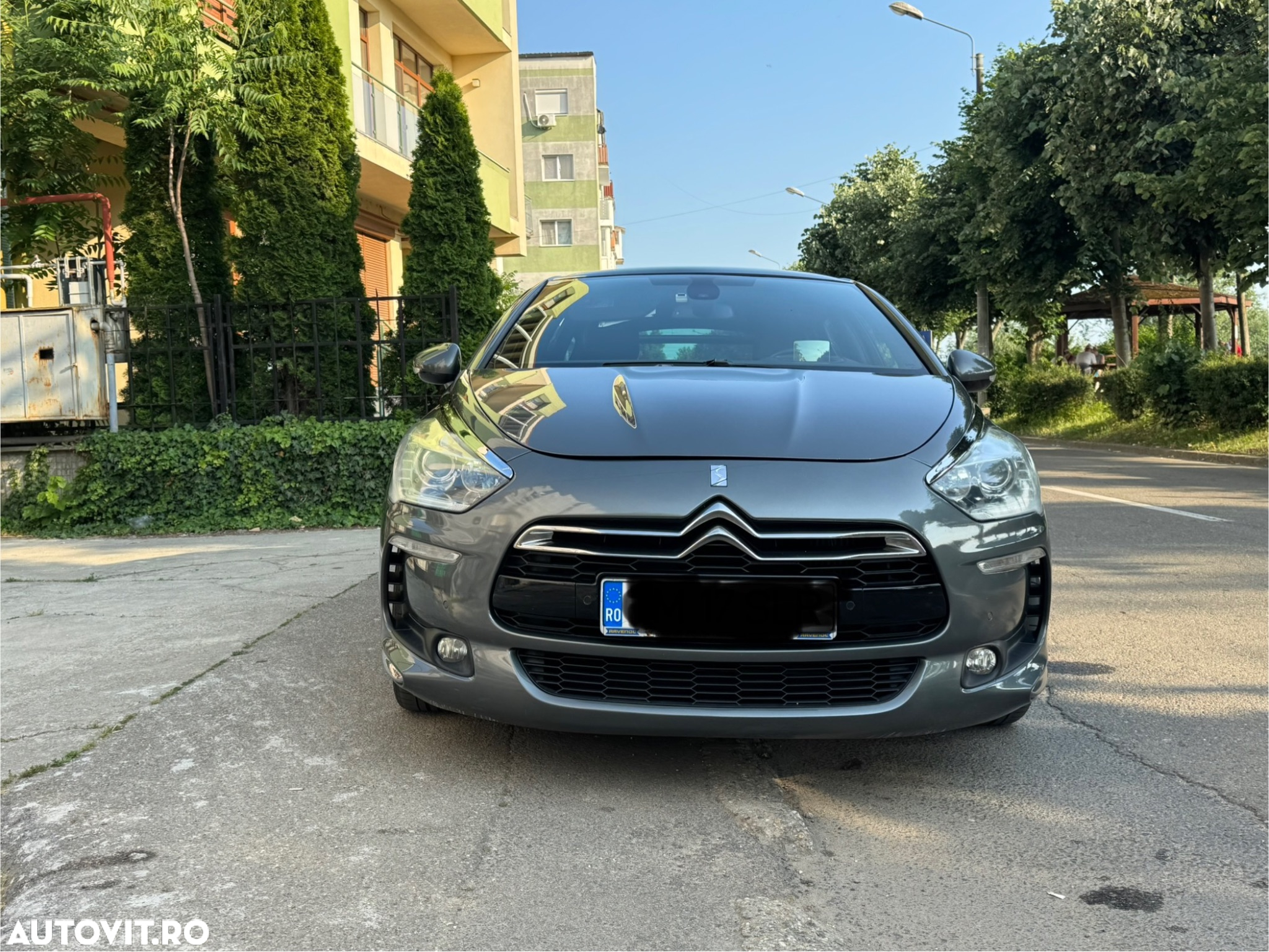 Citroën DS5 Hybrid4 EGS6 SoChic - 13