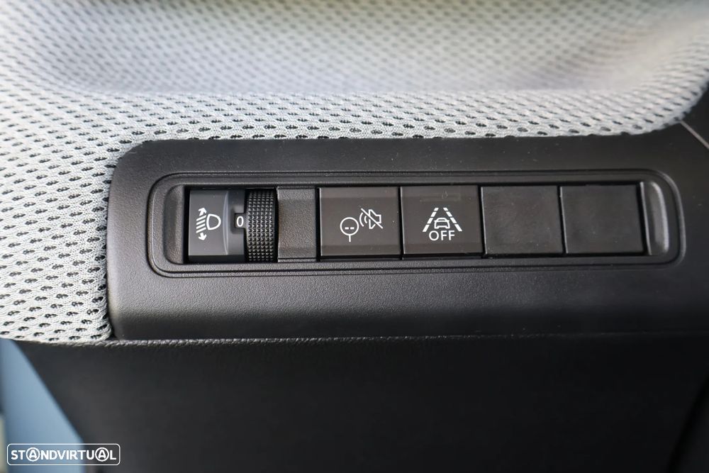 Citroën C3 1.2 Hybrid Plus e-DSC6 - 24
