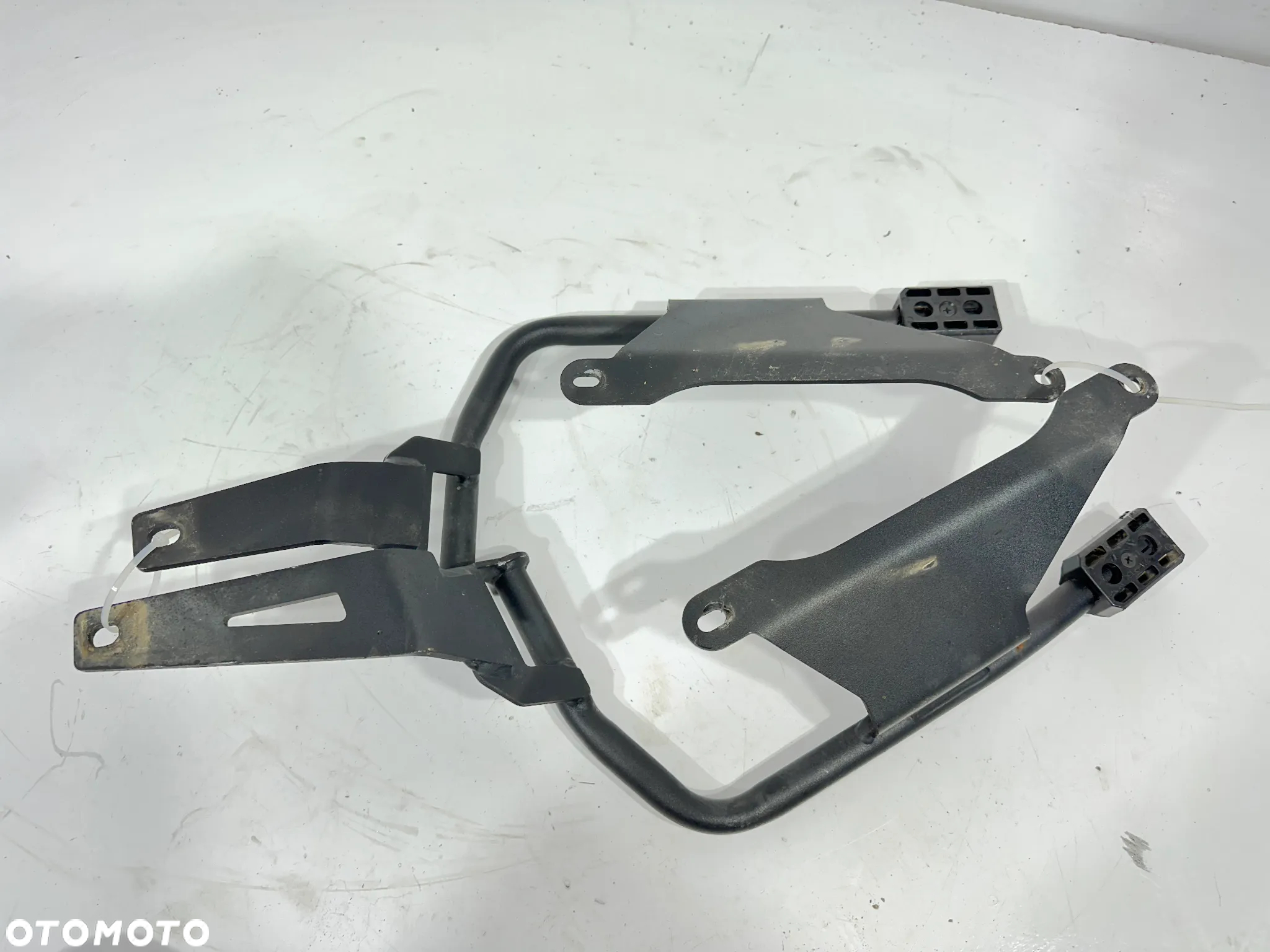 Stelaż mocowanie boczne   Suzuki DL 650  V Strom  18-22R - 4