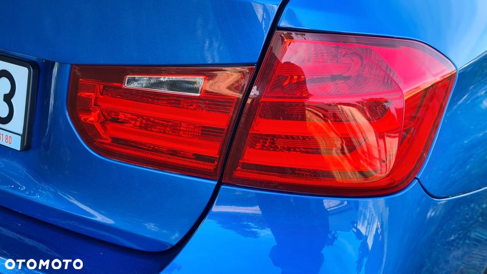 BMW Seria 3 335i Edition Exclusive - 11