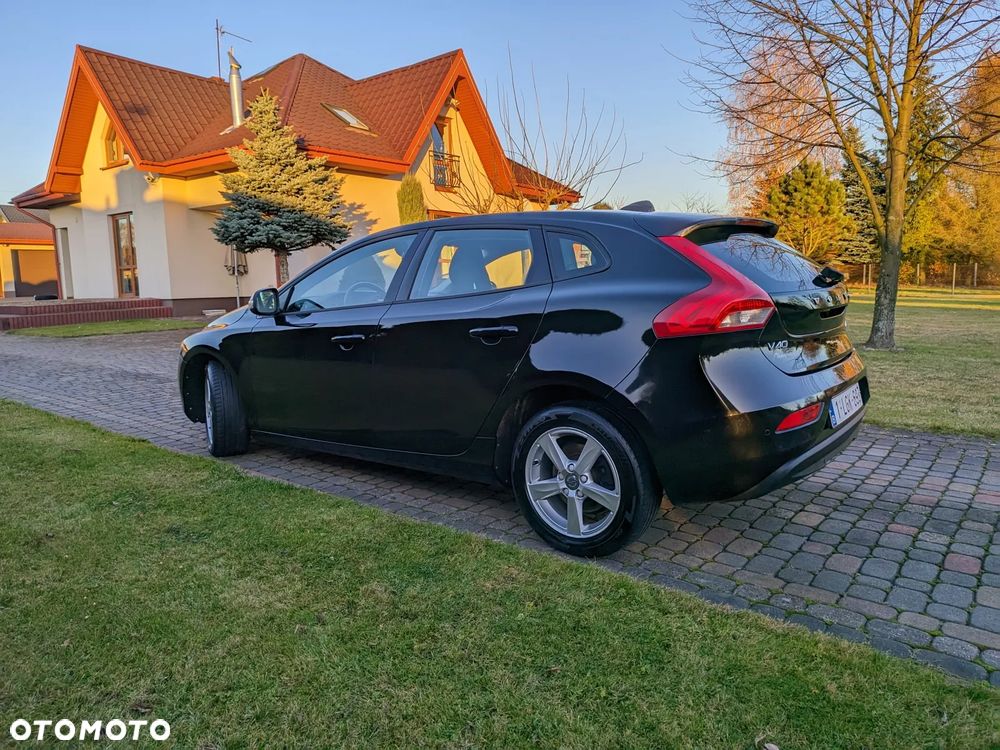 Volvo V40 - 30