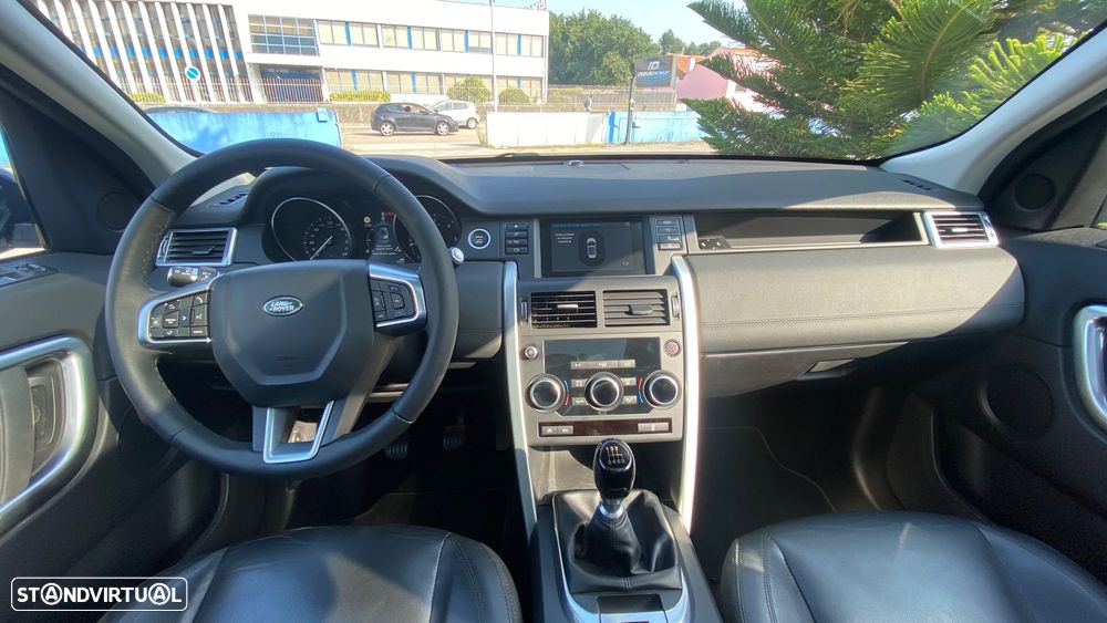 Land Rover Discovery Sport 2.0 TD4 SE - 27
