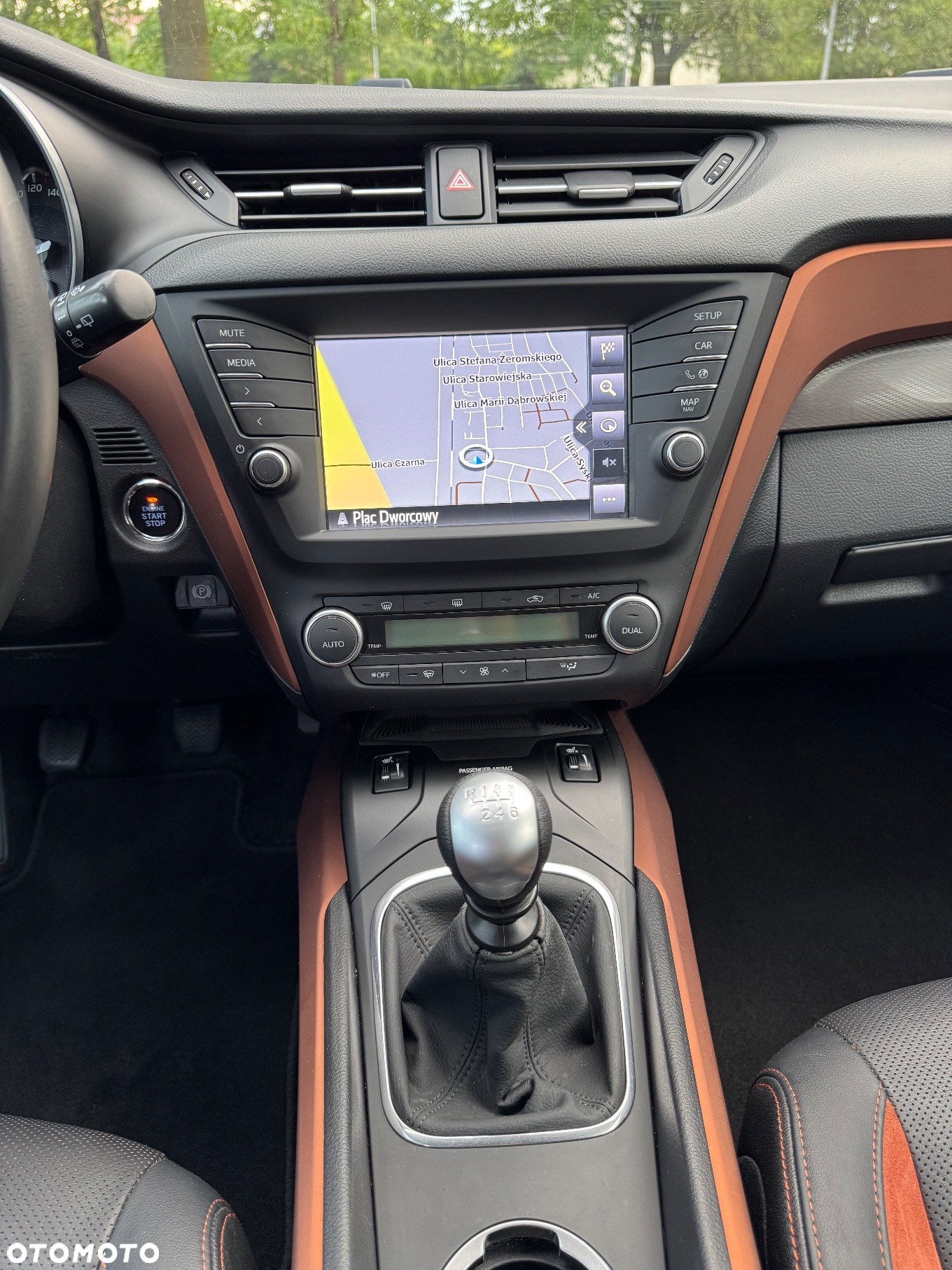 Toyota Avensis 2.0 D-4D Prestige - 38