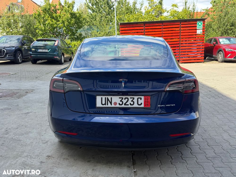 Tesla Model 3 - 18