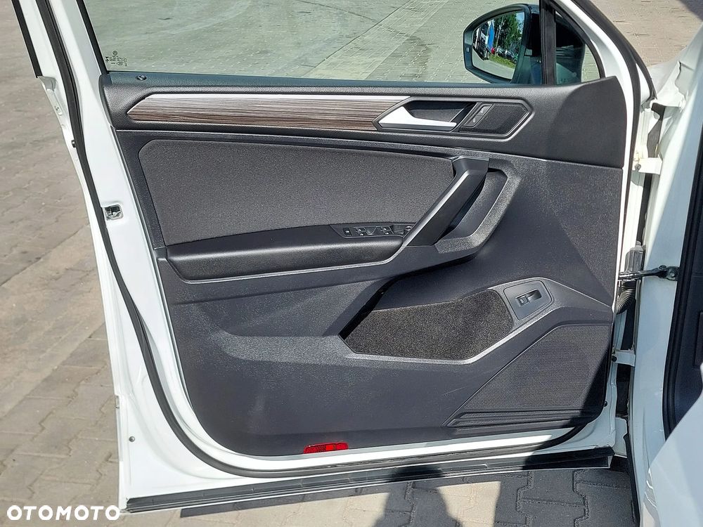 Volkswagen Tiguan - 15