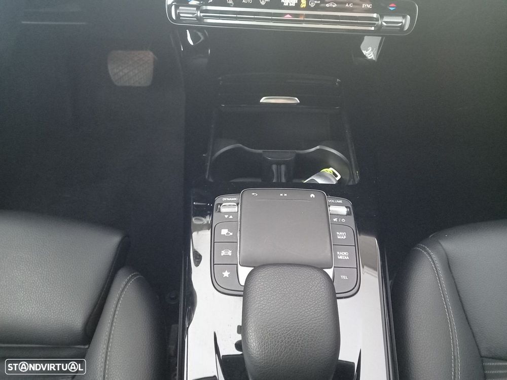 Mercedes-Benz CLA 180 - 21