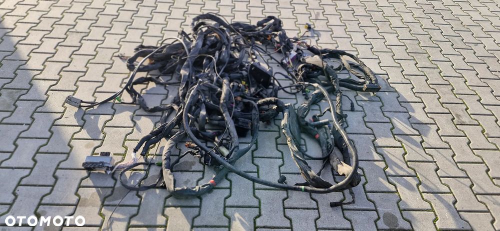 MAN TG3 TGX WIĄZKA ELEKTRYCZNA RAMY - 1