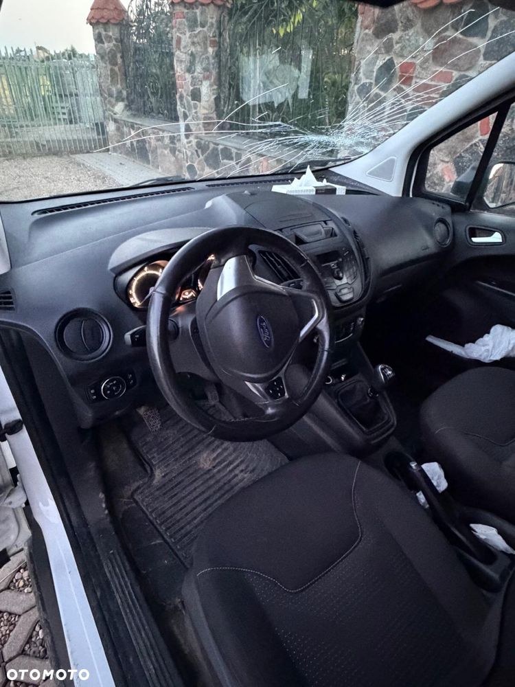 Ford Courier - 6