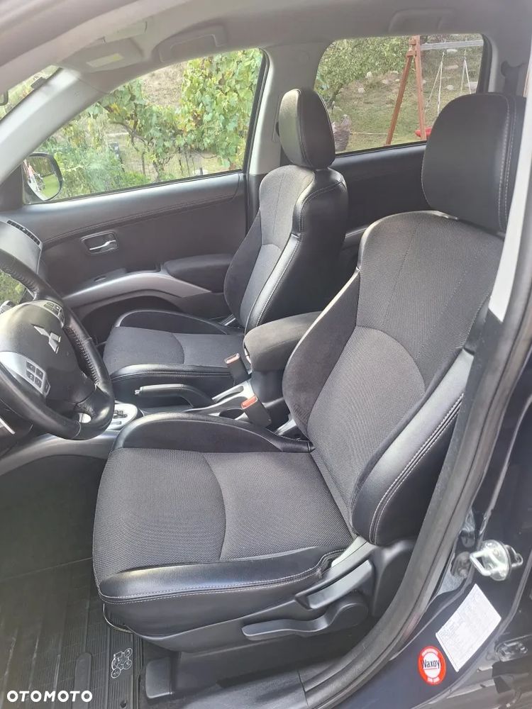 Mitsubishi Outlander 2.0 2WD CVT Invite - 8