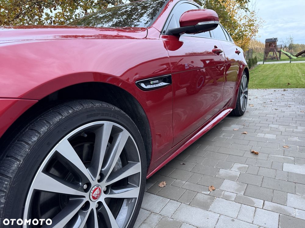 Jaguar XE - 5