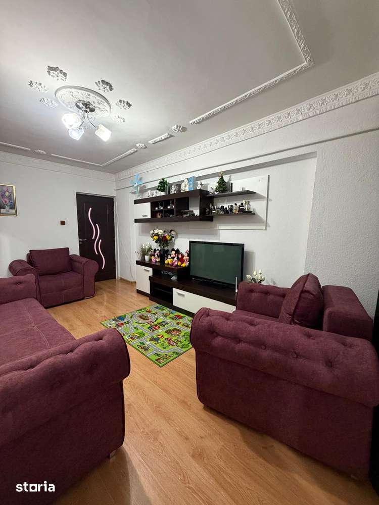 2 decomandate in Galati, Micro 13B, doua balcoane, sup.56 mp — fotografia 1