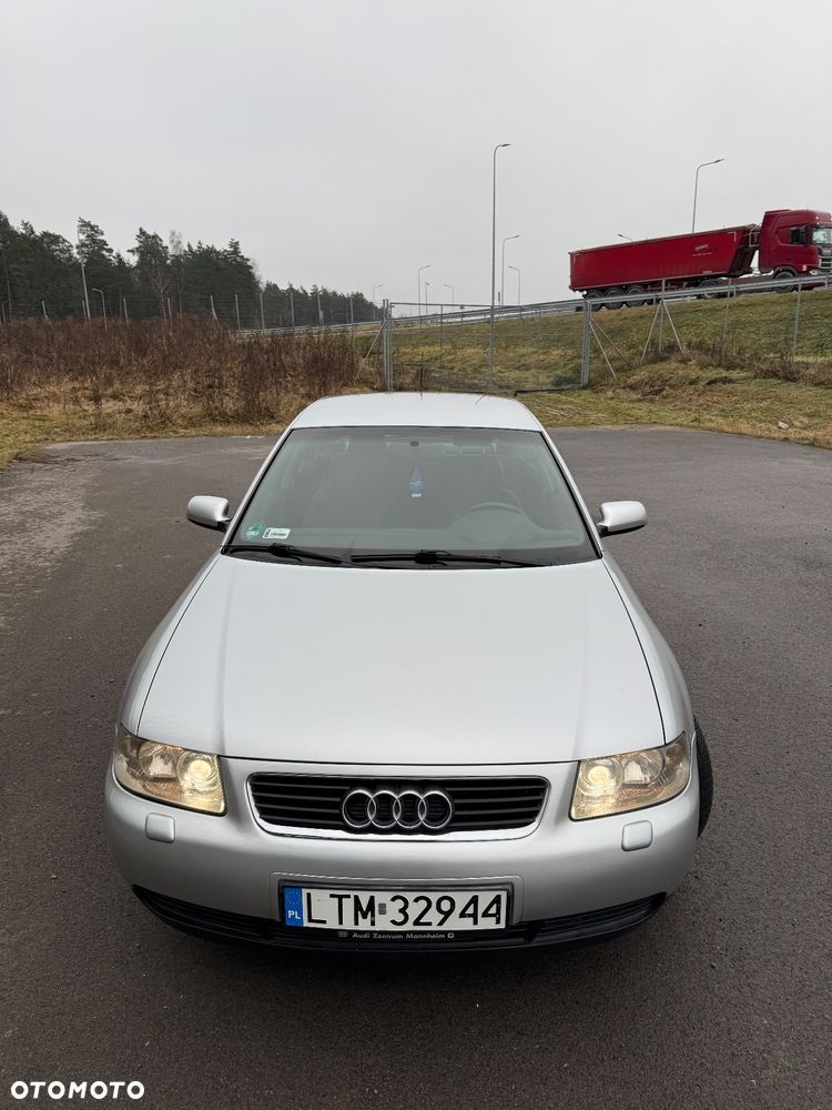 Audi A3 Sportback 1.9 TDI Attraction Tiptronic - 10