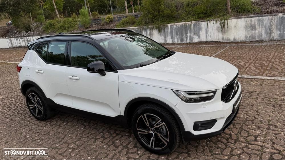 Volvo XC 40 1.5 T2 Momentum Core Geartronic - 22