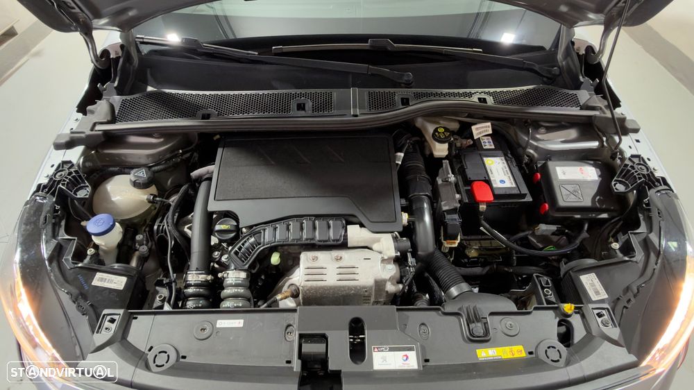 Peugeot 208 PureTech 100 Allure - 34