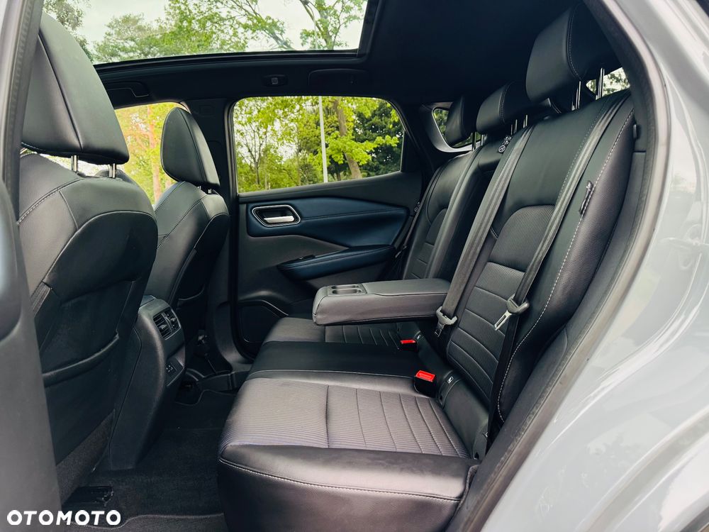 Nissan Qashqai 1.3 DIG-T Tekna DCT - 29