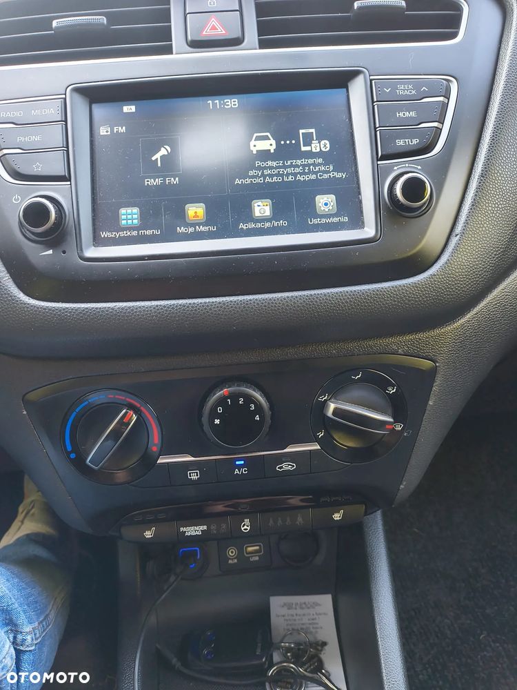 Hyundai i20 - 8
