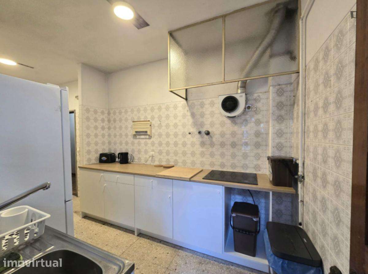 Quarto - localizado em Guimaraes - Grande imagem: 2/14