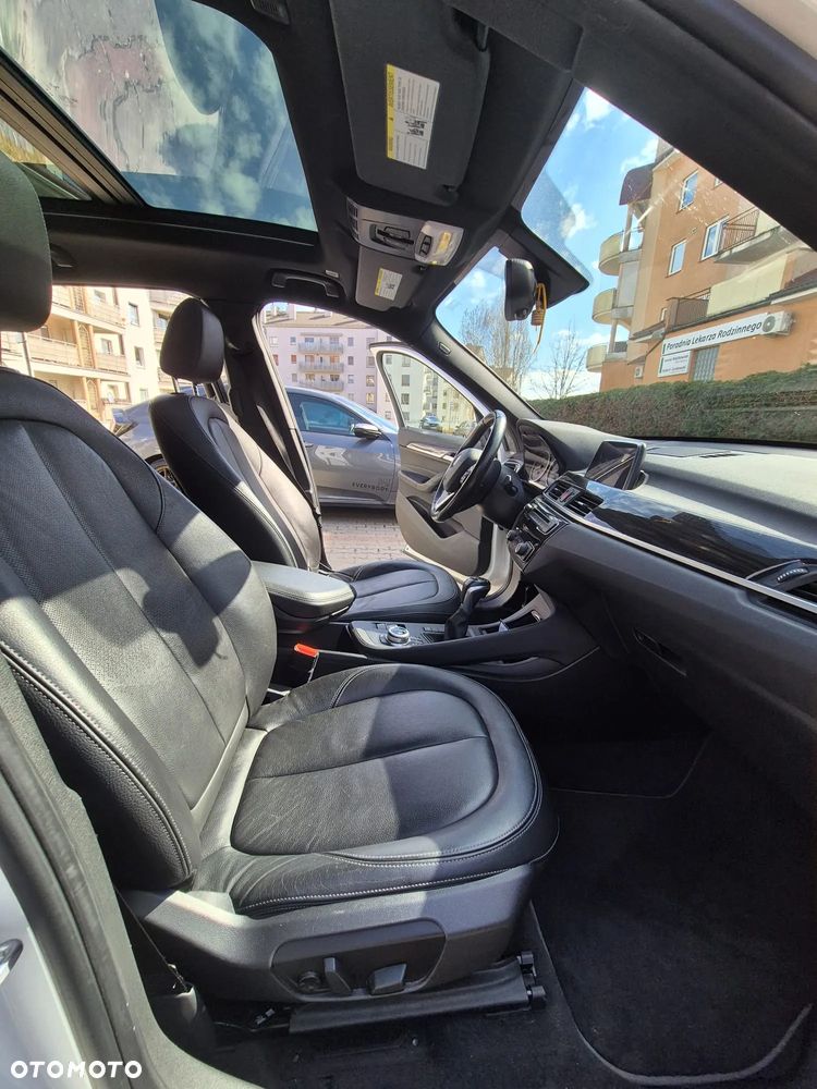 BMW X1 xDrive28i Sport Line - 14