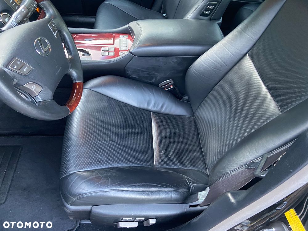 Lexus LS 460 Prestige - 4