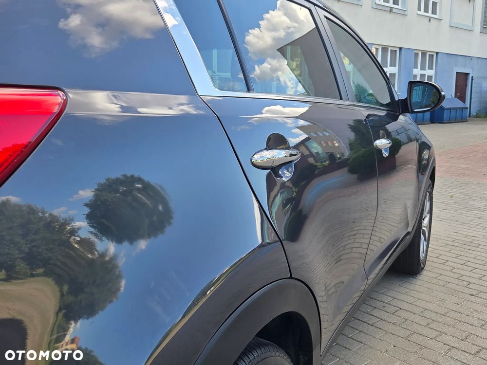 Kia Sportage 1.6 GDI 2WD Fifa World Cup Edition - 16